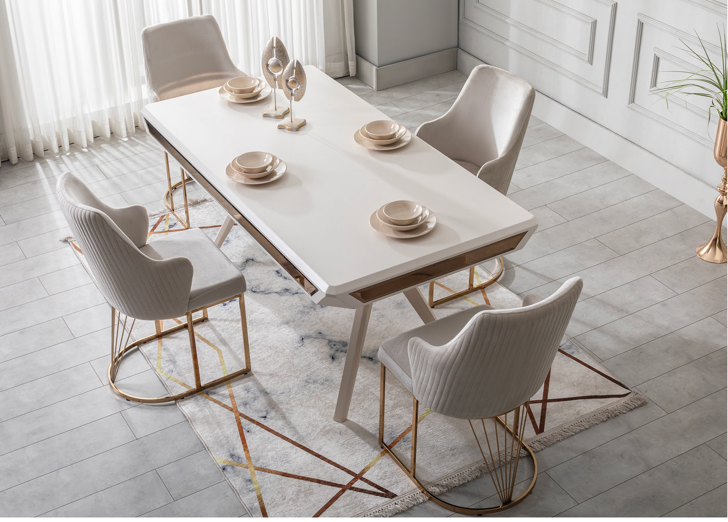 Tetra Esszimmer, luxuriös, goldene Details, auch Couchtisch und TV-Schrank