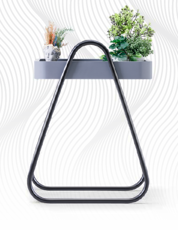 Trendiger moderner Beistelltisch für ein stylisches Wohnzimmer mit schöner Kombination aus Metall und Holz