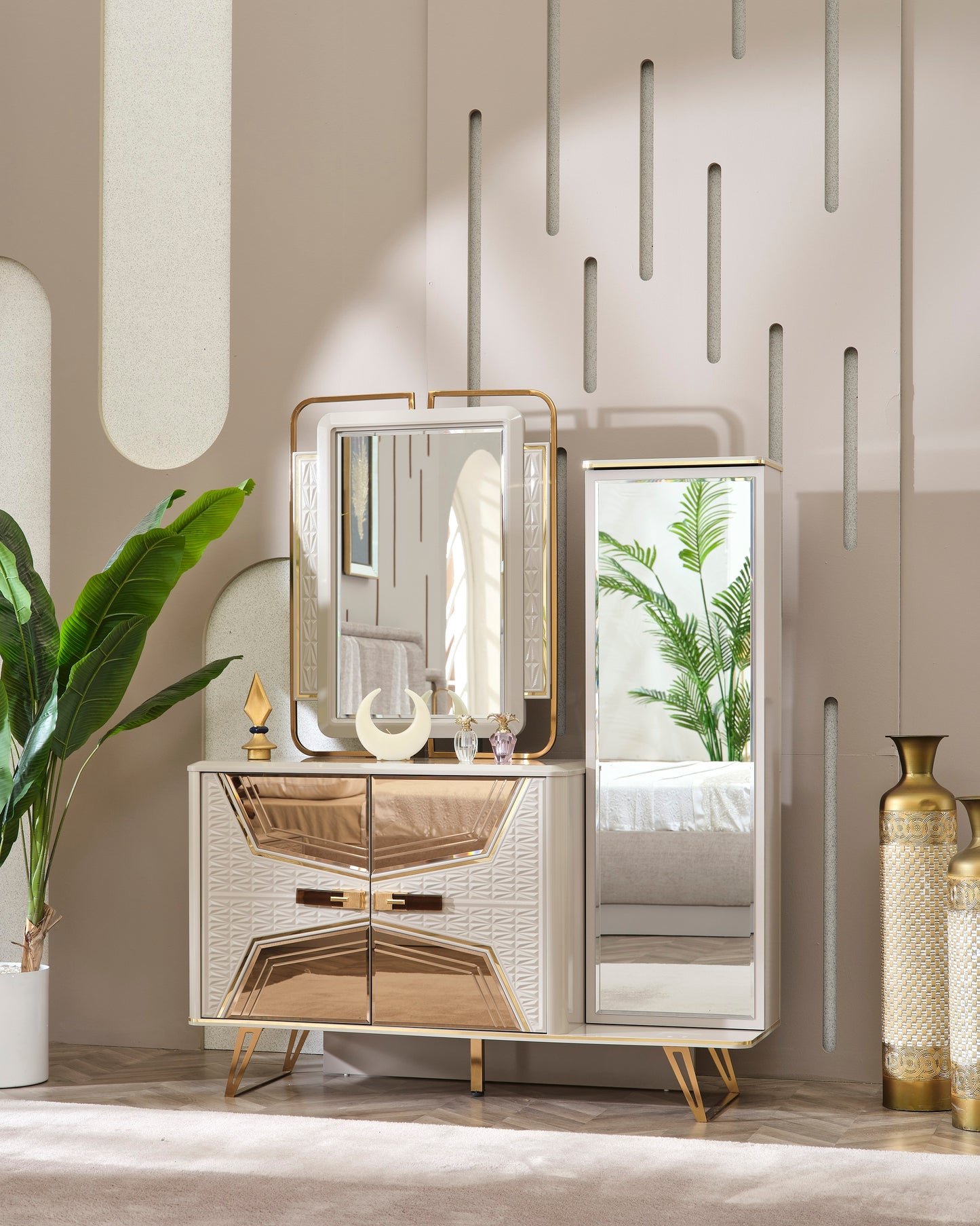 Milano Maxi Schlafzimmer-Set; Bett; Schrank; Nachttische; Goldene Details; Hochglanz; Elfbeinweiß