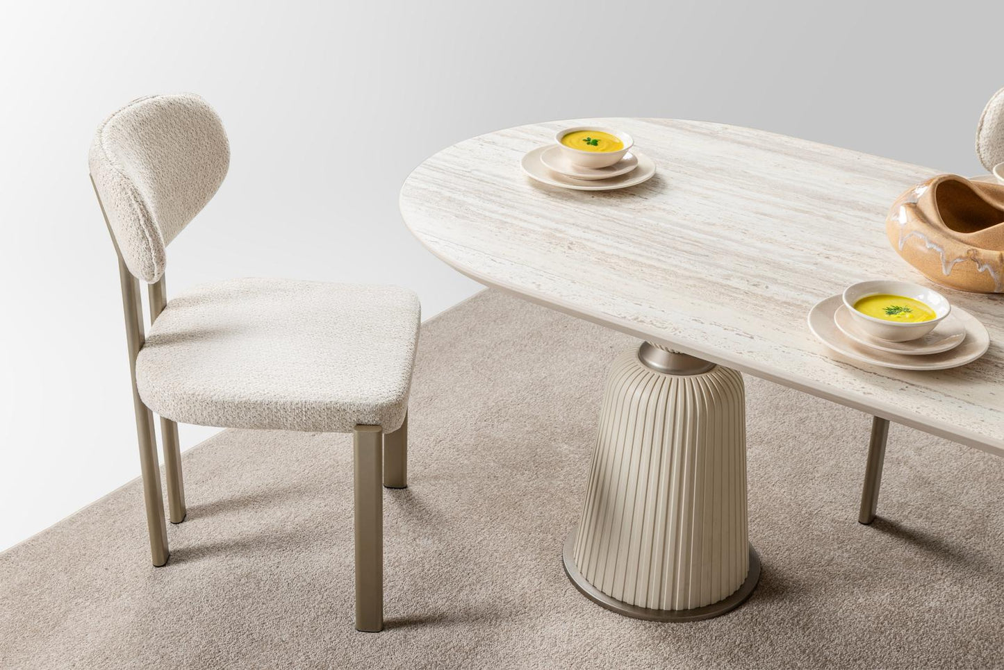 Bern Esszimmer, luxuriös, modern,  auch Couchtisch und TV-Schrank