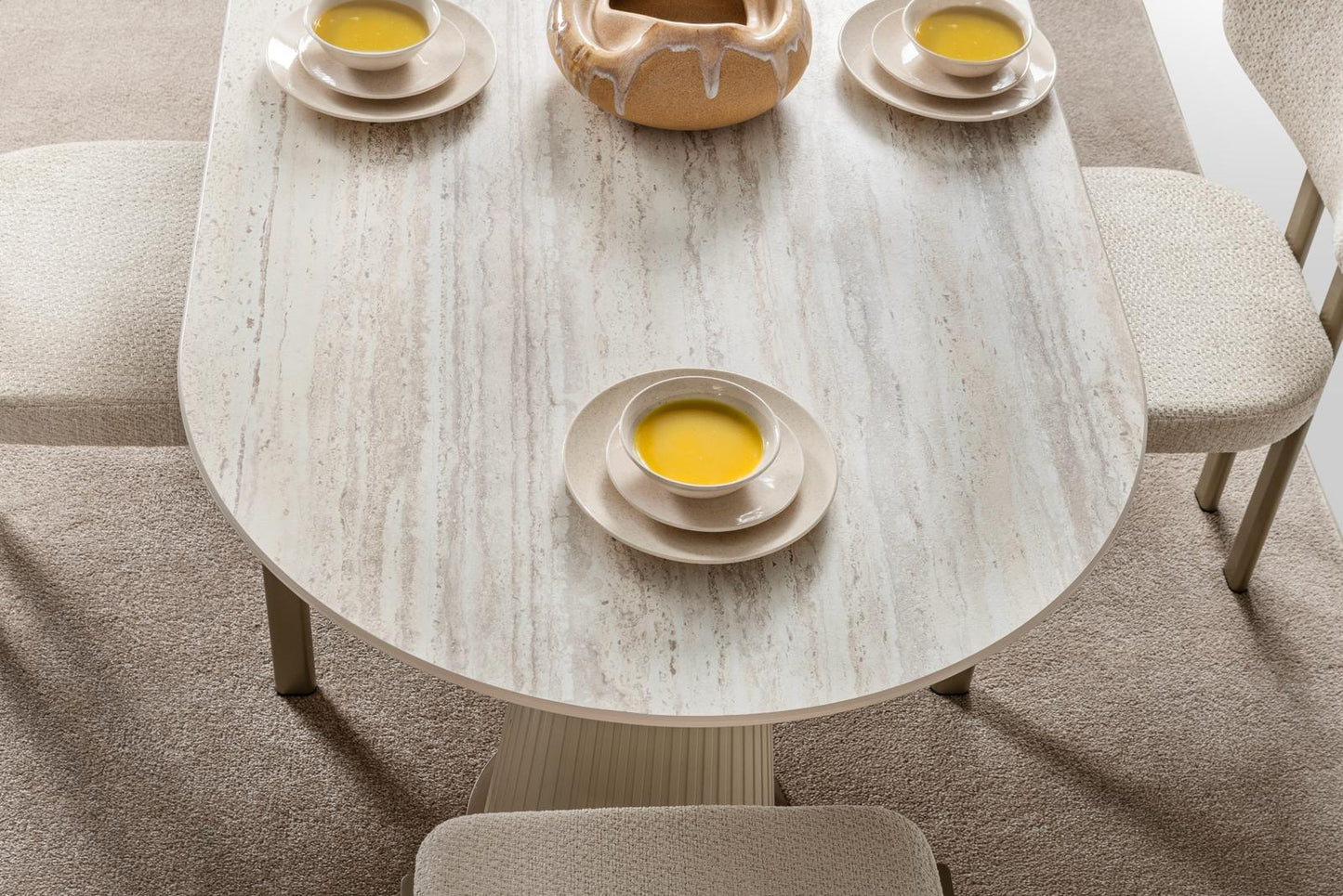 Bern Esszimmer, luxuriös, modern,  auch Couchtisch und TV-Schrank