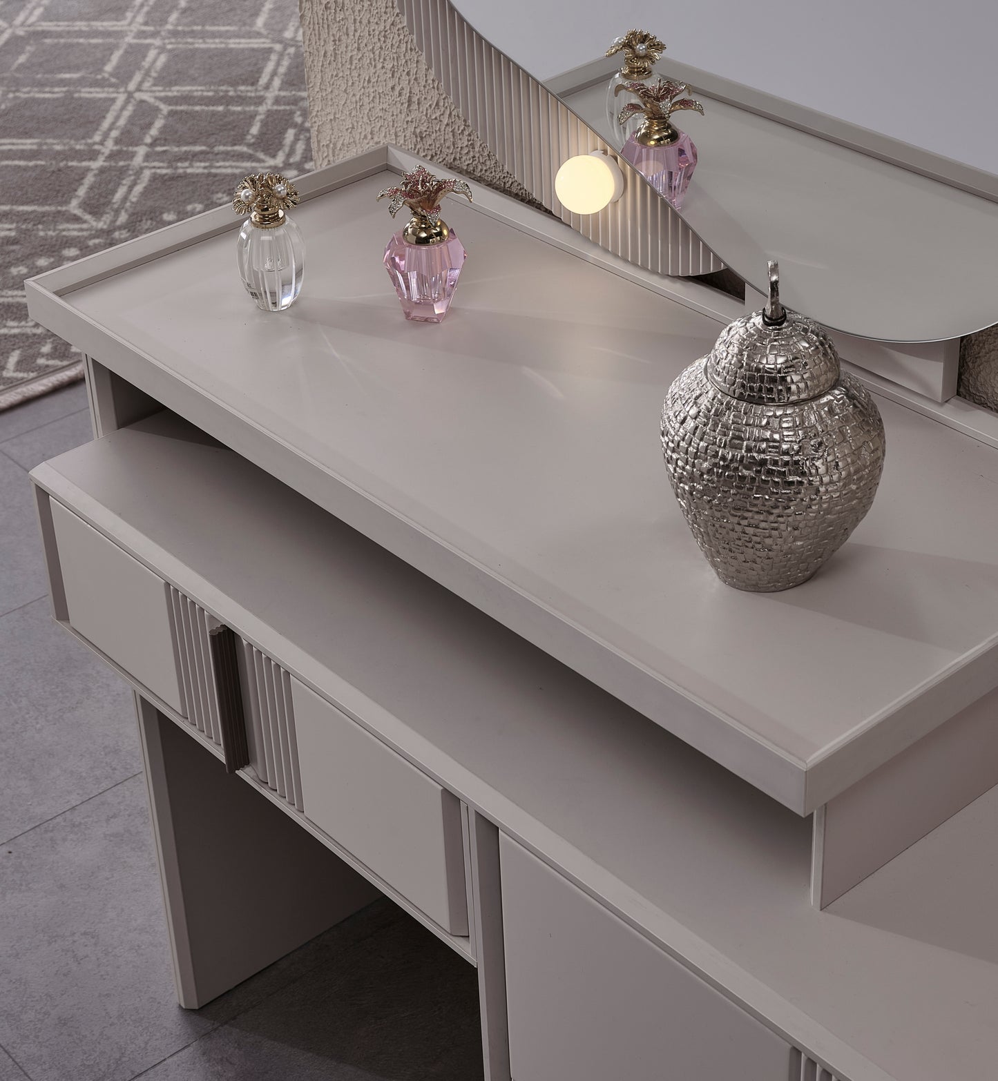 Cenova Schlafzimmer-Set; Bett; Schrank; Nachttische; Schminktisch; Modern; Weiß